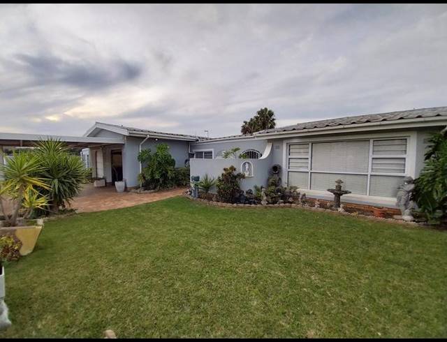 4 BEDROOM HOUSE FOR SALE IN WINDSOR PARK